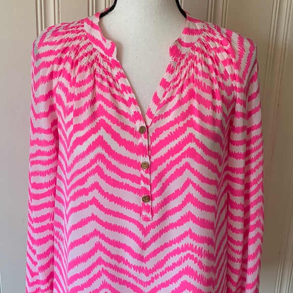 Lilly Pulitzer Tops - Lilly Pulitzer Elsa Top Tropical Pink “Get Your Chev On” Size XS